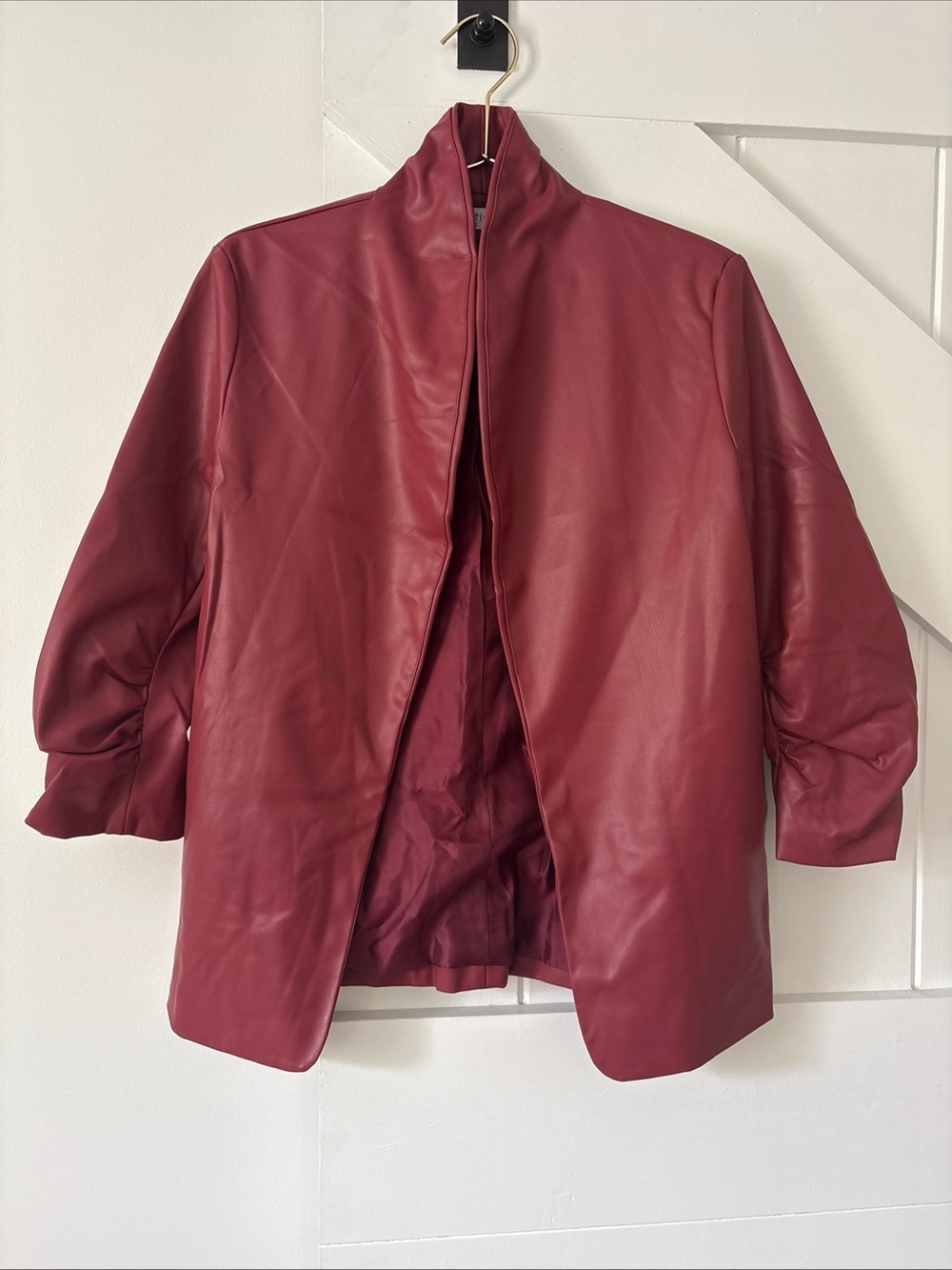 Vestique Exclusive Women's Red Faux Leather Blazer Size Small Open Front Lined